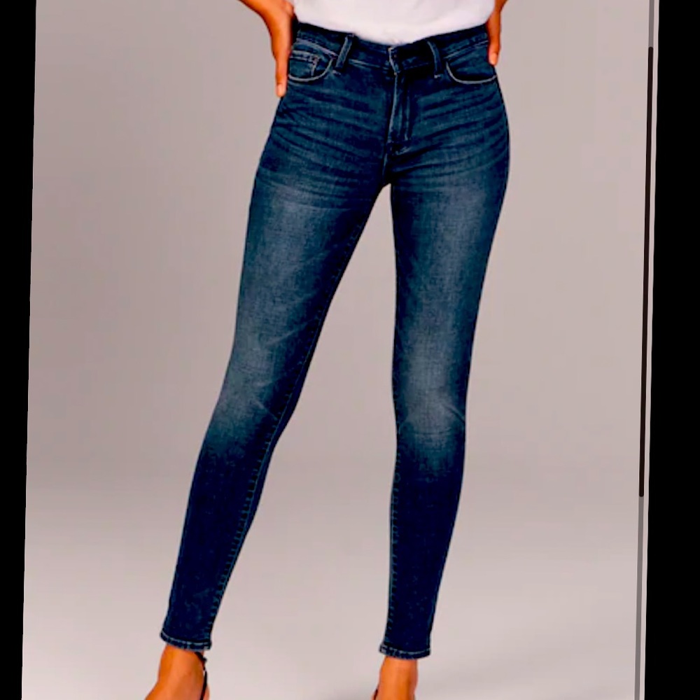 Abercrombie and Fitch mid rise skinny jeans